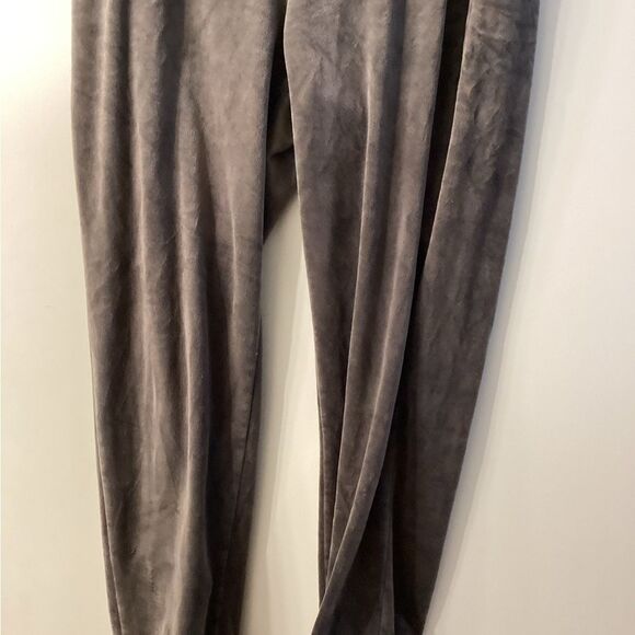 House of Harlow 1960 Lounge Ribbed Velour Pajama set Gray‎ - Picture 11 of 16